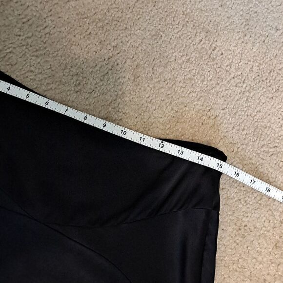 Bebe Women’s Y2K Top/Skirt Small Black Satin Flared Side Zipper Vintage USA - Picture 10 of 12